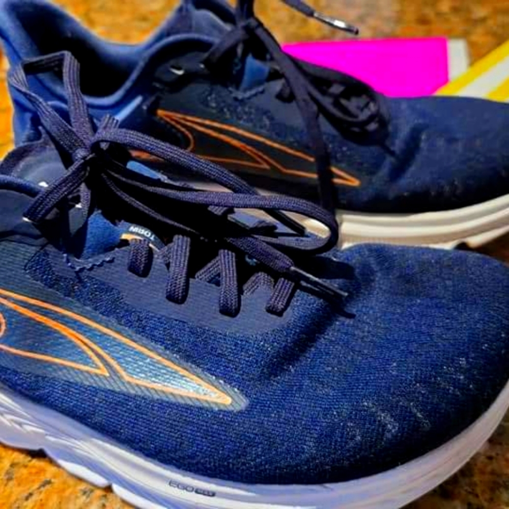 ALTRA TORIN 6